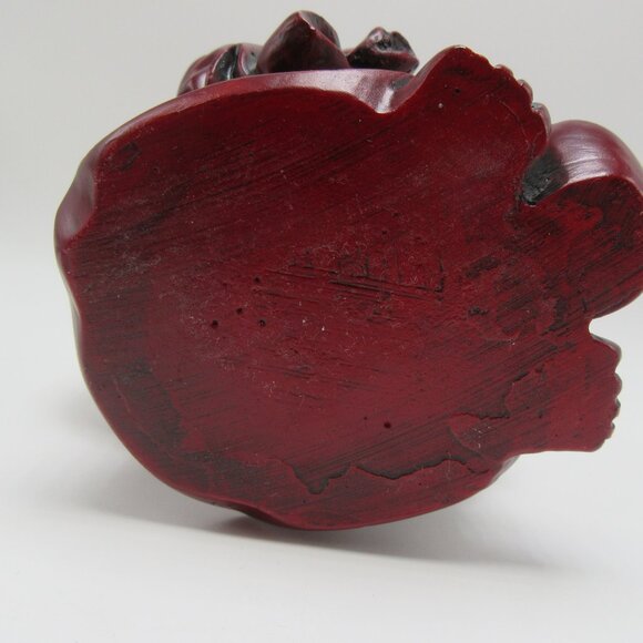 Vintage Traveling Laughing Buddha resin 'cinnabar' figurine - 5 1/2" - Picture 6 of 8